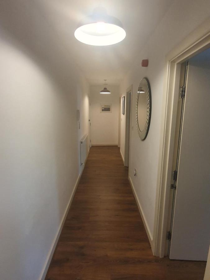 Double Room With Shared Bathroom 런던 외부 사진