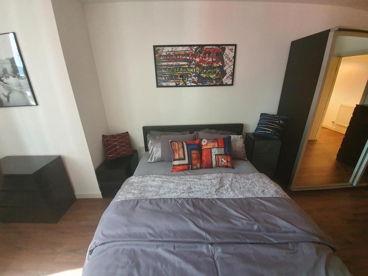 Double Room With Shared Bathroom 런던 외부 사진